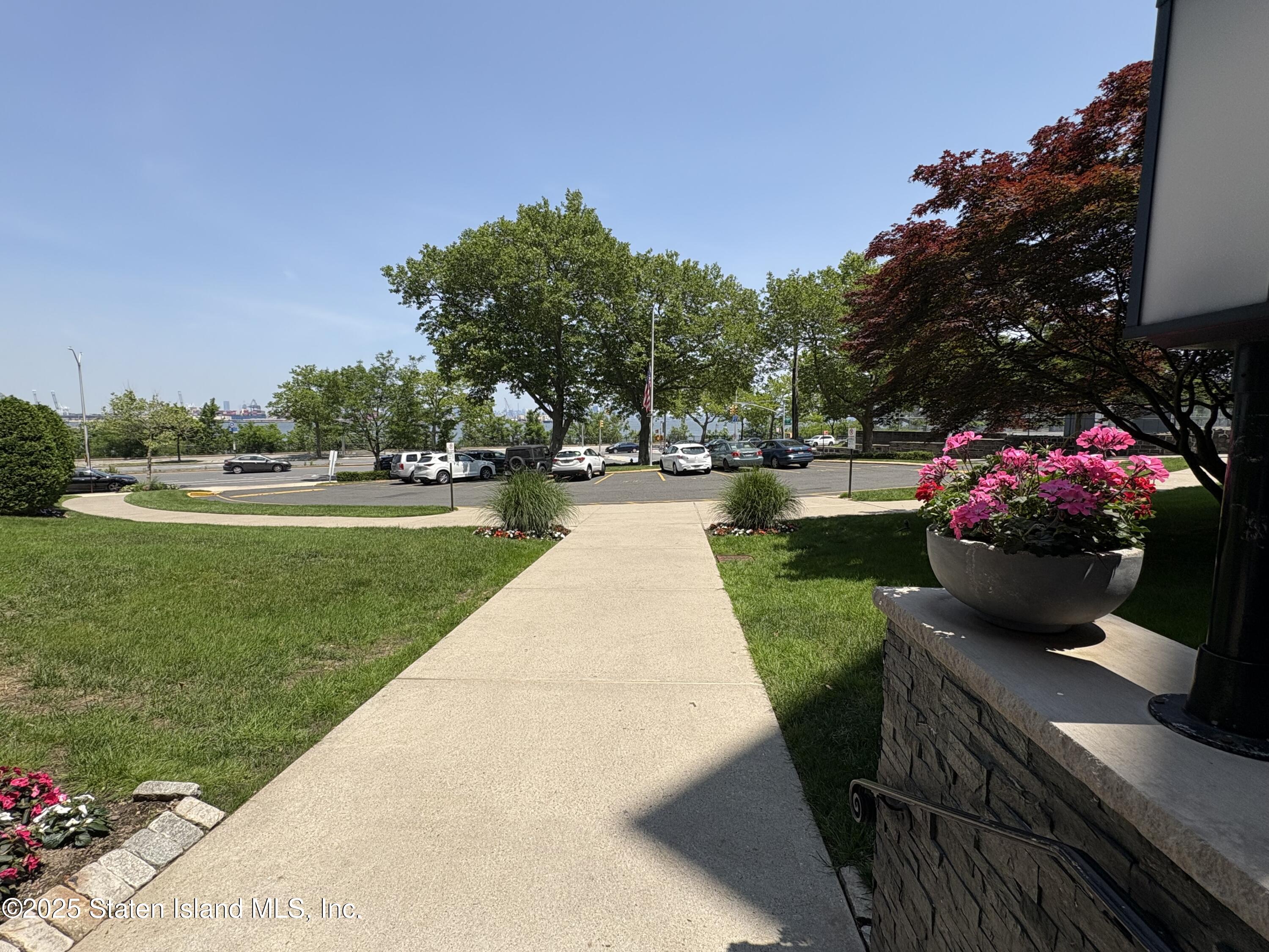 350 Richmond Terrace #7F, Staten Island, New York image 5