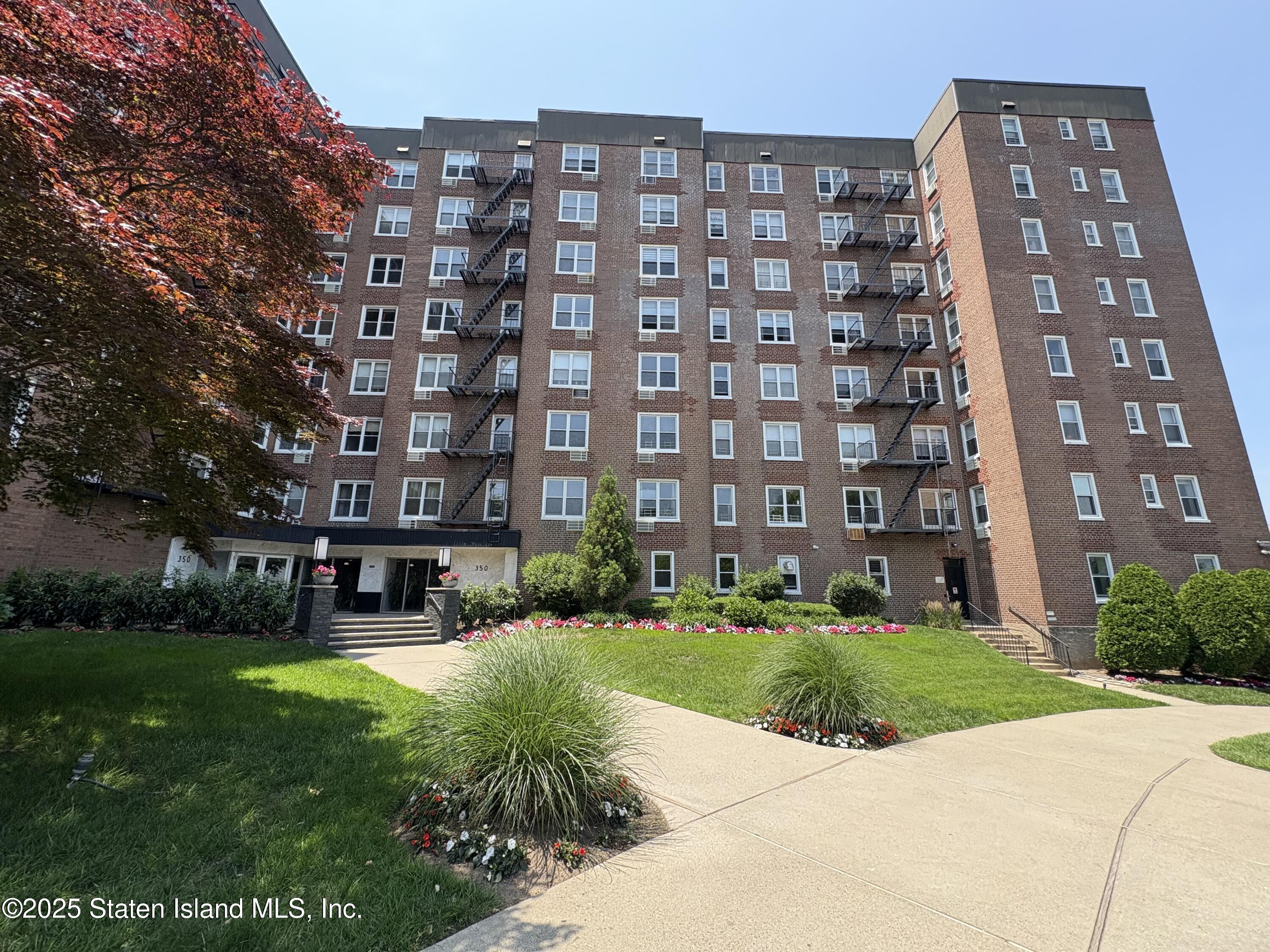 350 Richmond Terrace #7F, Staten Island, New York image 1