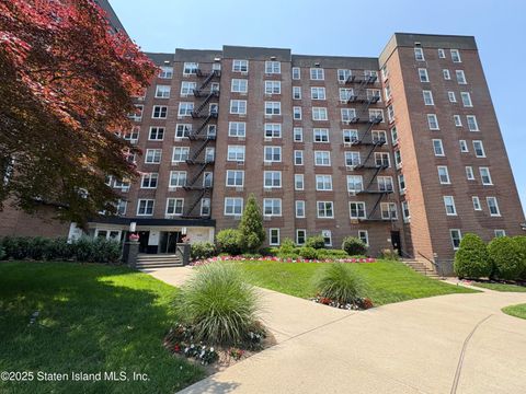Photo of 350 Richmond Terrace #7f, Staten Island, NY 10301 (MLS # 2503240)
