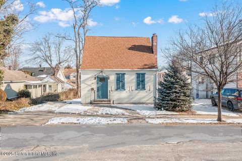 Photo of 161 Beach Road, Staten Island, NY 10312 (MLS # 2500529)