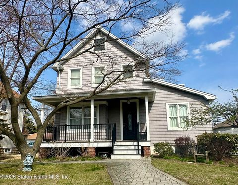 Photo of 29 Joline Avenue, Staten Island, NY 10307 (MLS # 2601711)