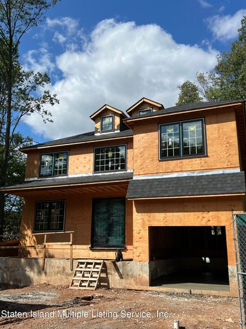 Photo of 455 Sheldon Avenue, Staten Island, NY 10312 (MLS # 1164407)