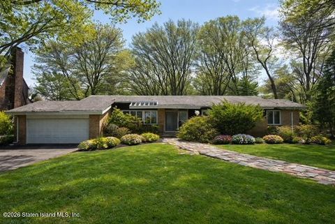 Photo of 18 Emerson Avenue #P, Staten Island, NY 10301 (MLS # 2602059)