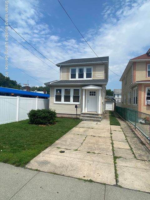 Photo of 51 Mary Street, Staten Island, NY 10304 (MLS # 1164632)
