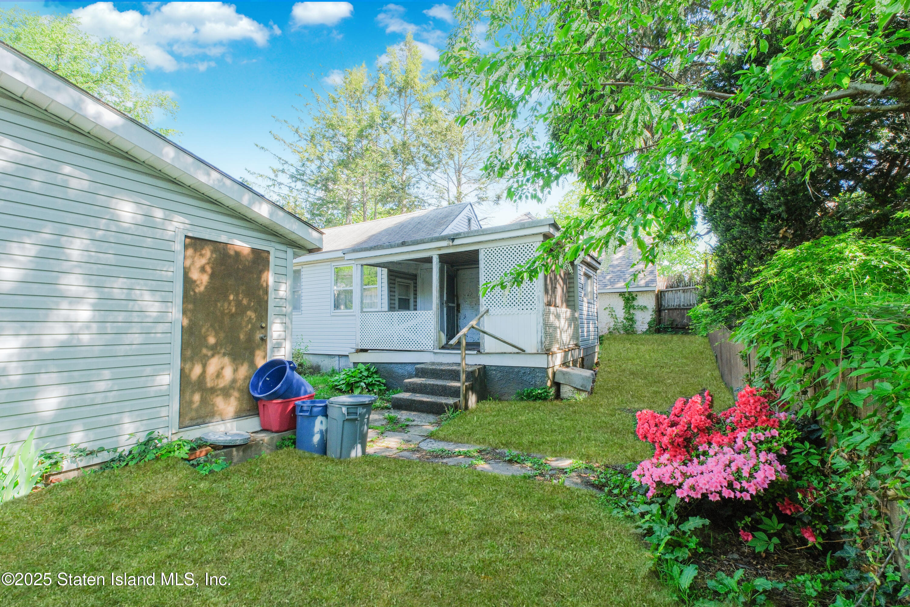 249 Lindenwood Road, Staten Island, New York image 11