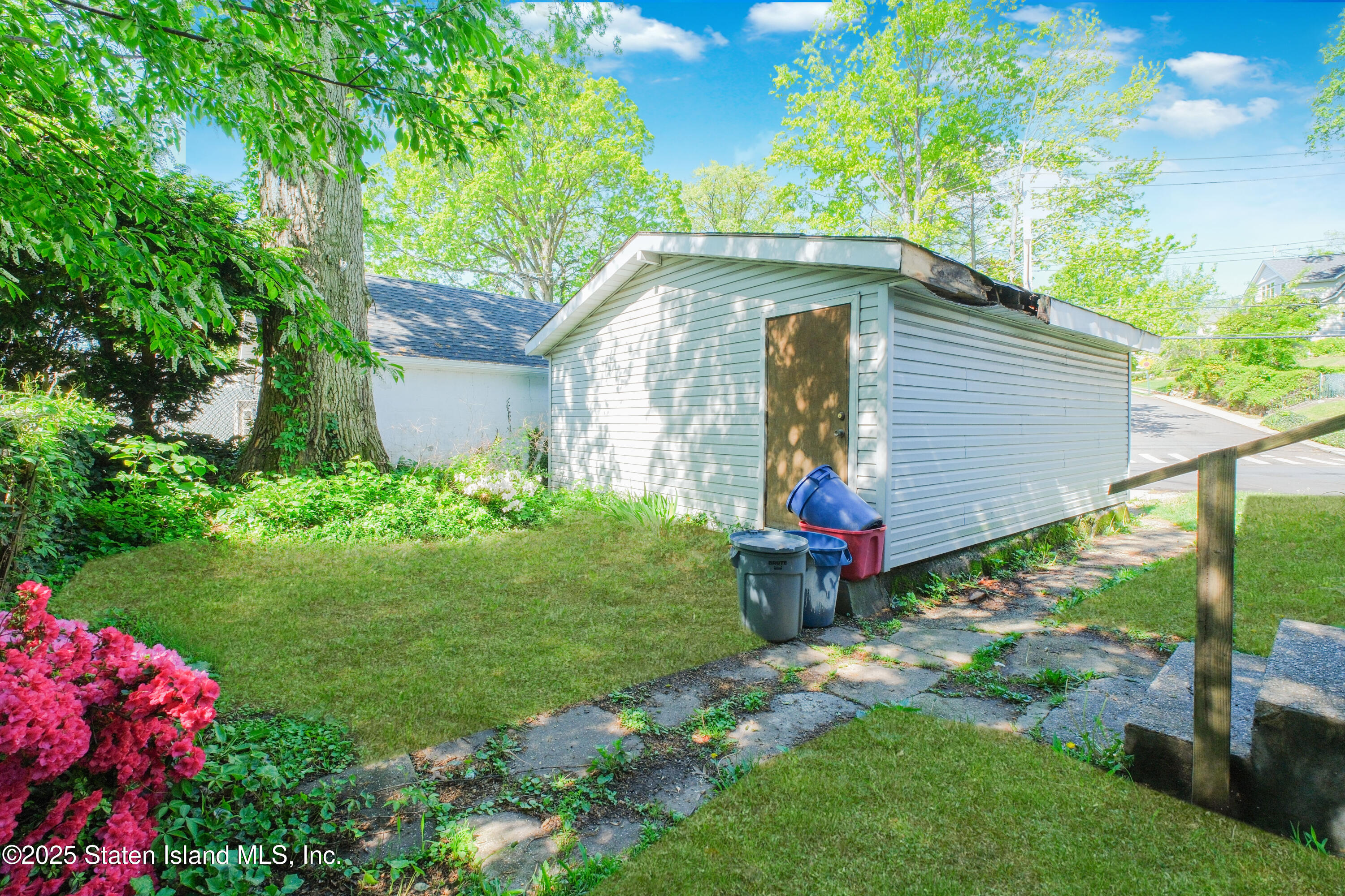 249 Lindenwood Road, Staten Island, New York image 12