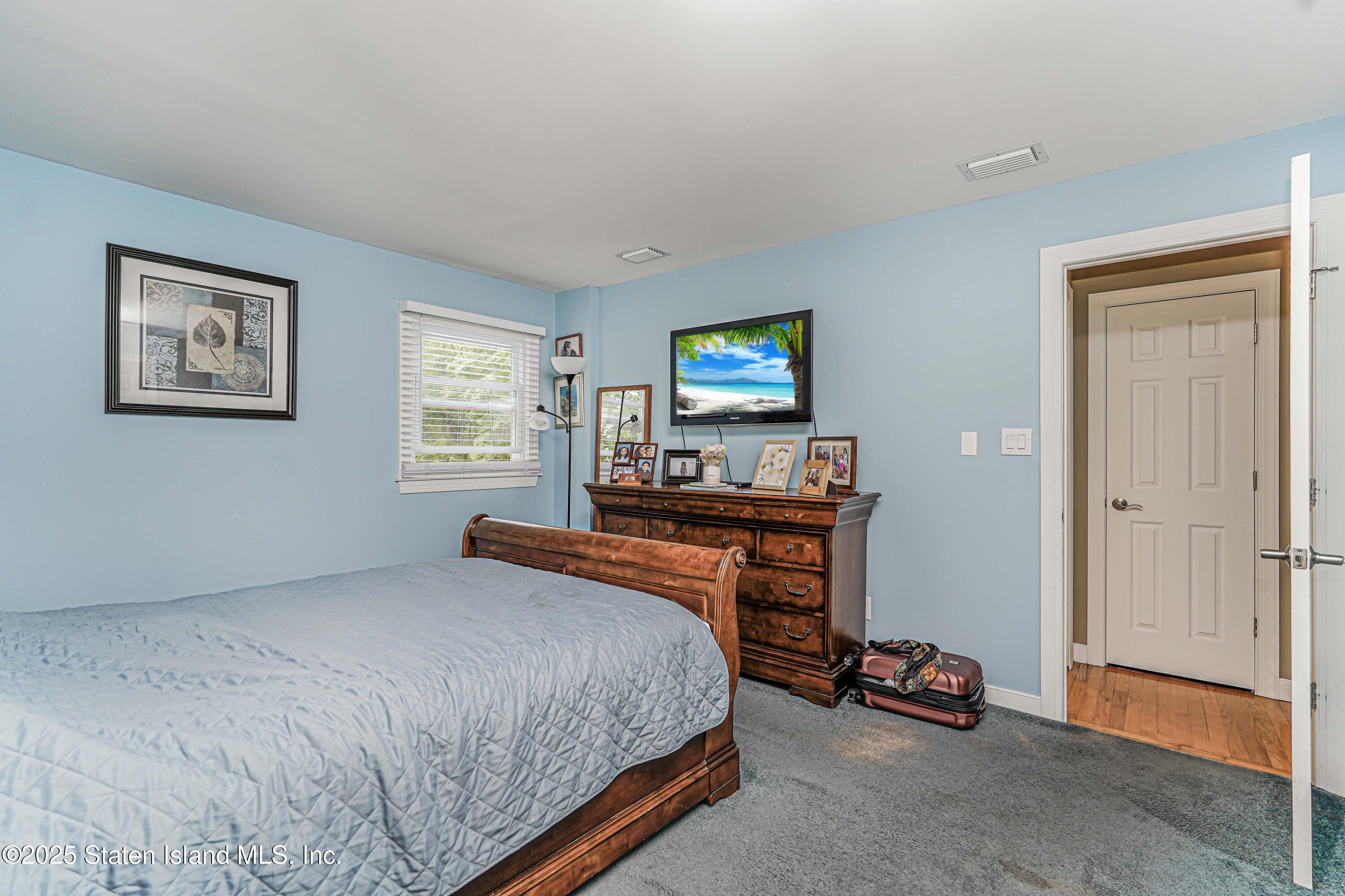 103 Elder Avenue, Staten Island, New York image 18