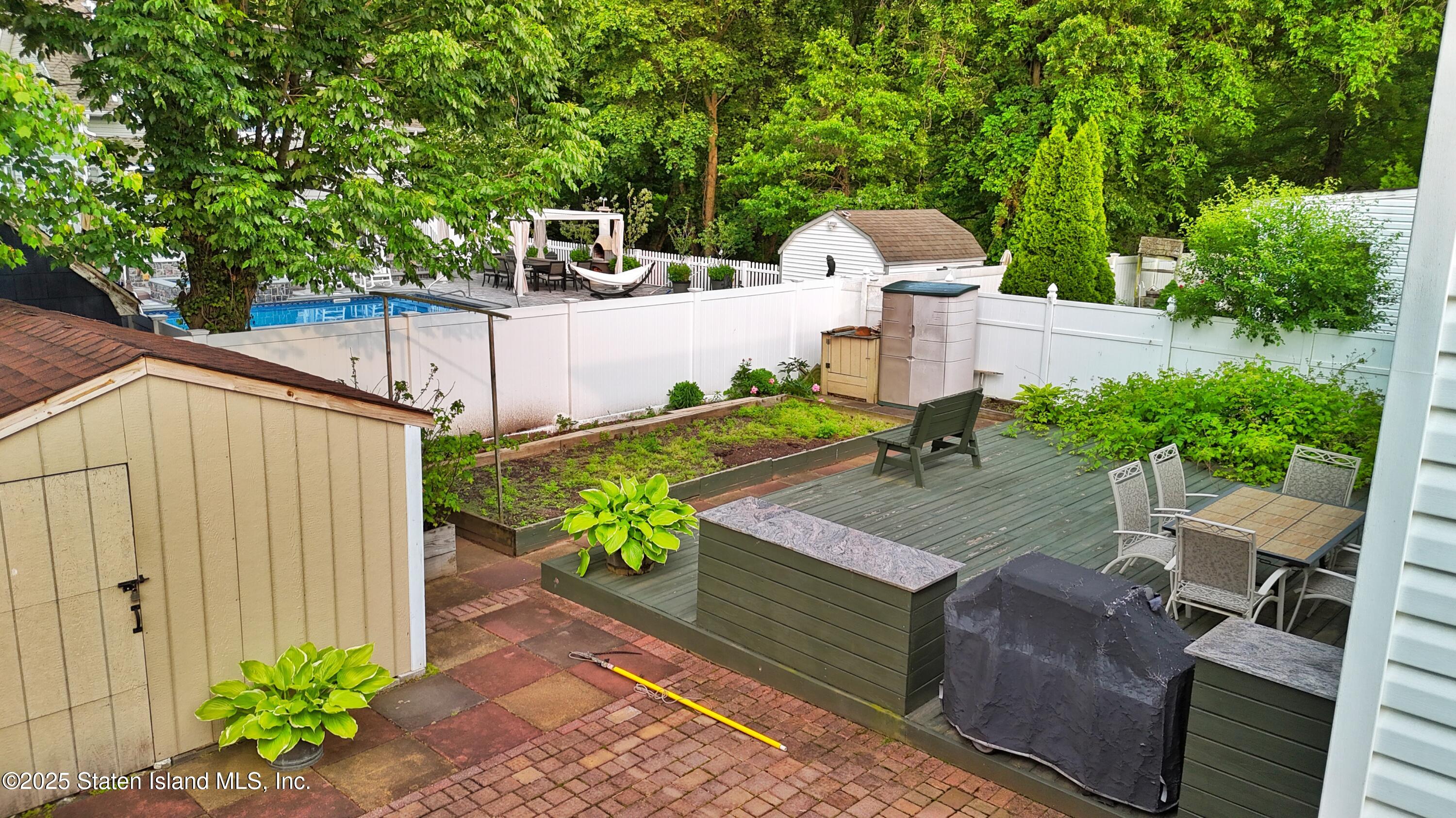 103 Elder Avenue, Staten Island, New York image 28