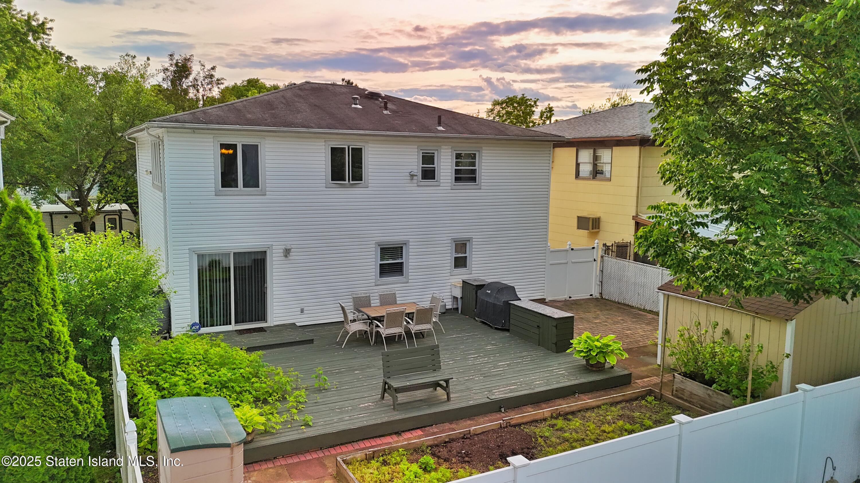 103 Elder Avenue, Staten Island, New York image 26