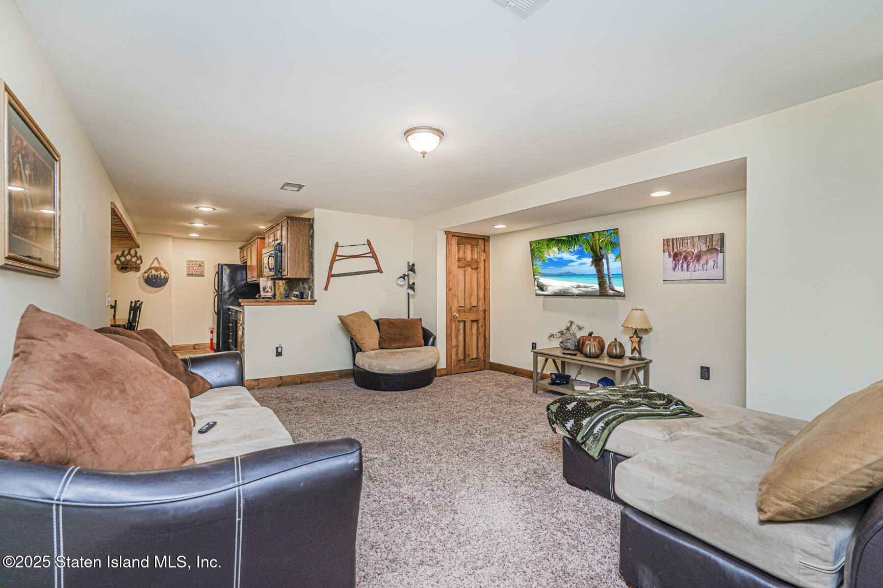 Middletown, New Jersey 07748, United States, 5 Bedrooms Bedrooms, ,3 BathroomsBathrooms,Residential,Active,186083