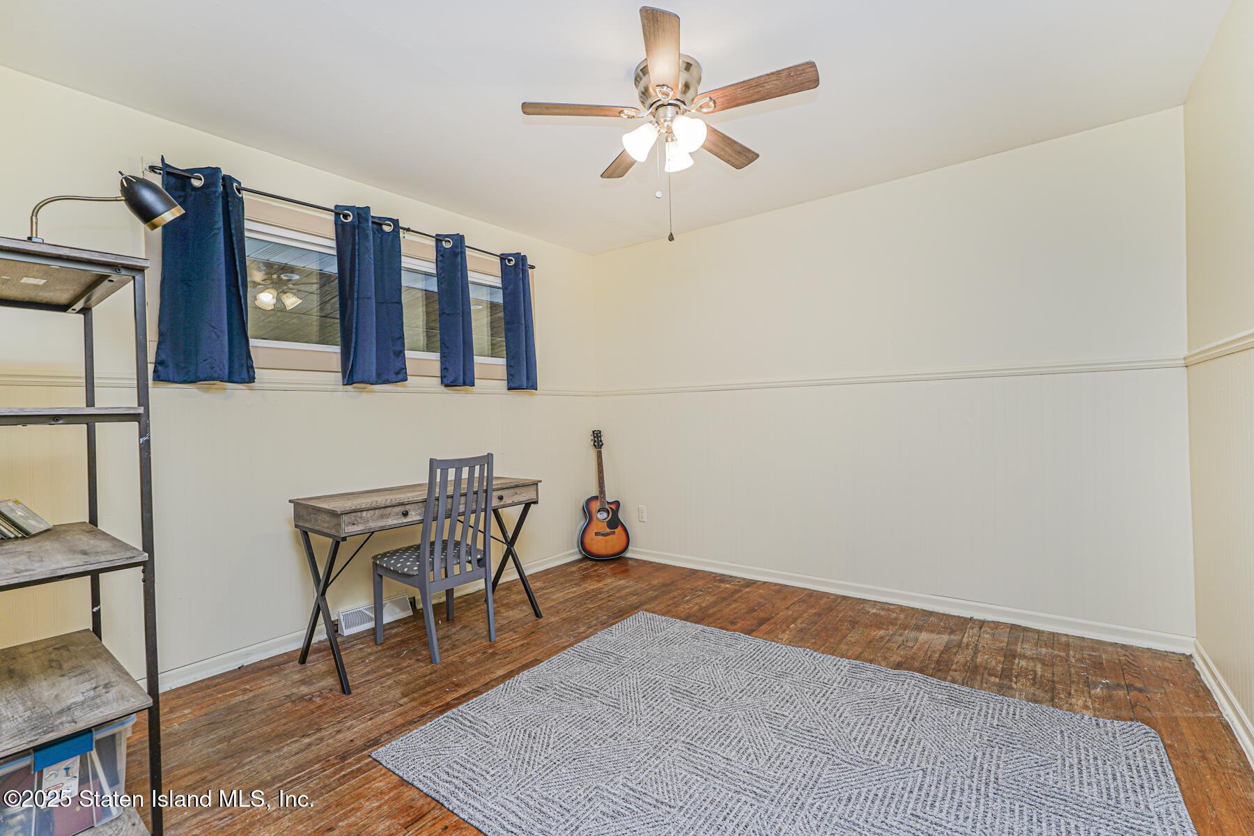 Middletown, New Jersey 07748, United States, 5 Bedrooms Bedrooms, ,3 BathroomsBathrooms,Residential,Active,186083