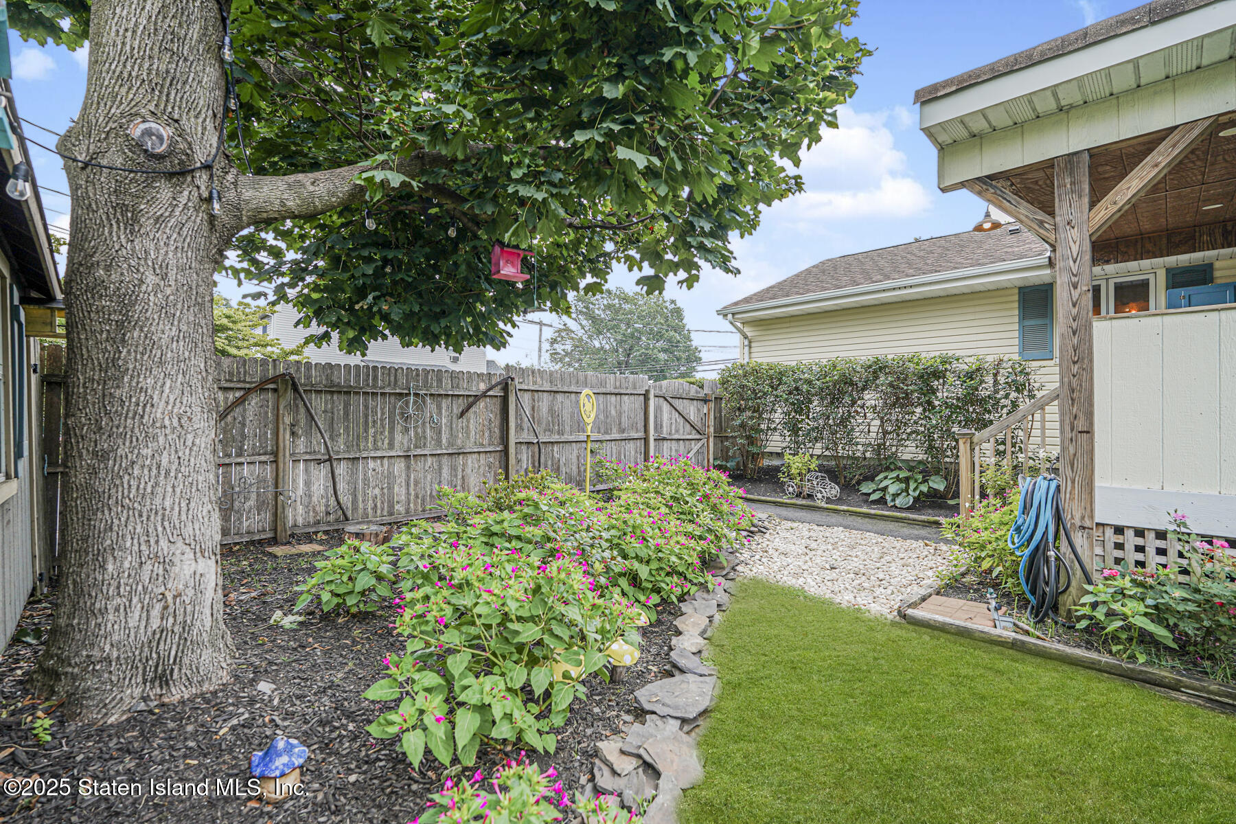 Middletown, New Jersey 07748, United States, 5 Bedrooms Bedrooms, ,3 BathroomsBathrooms,Residential,Active,186083