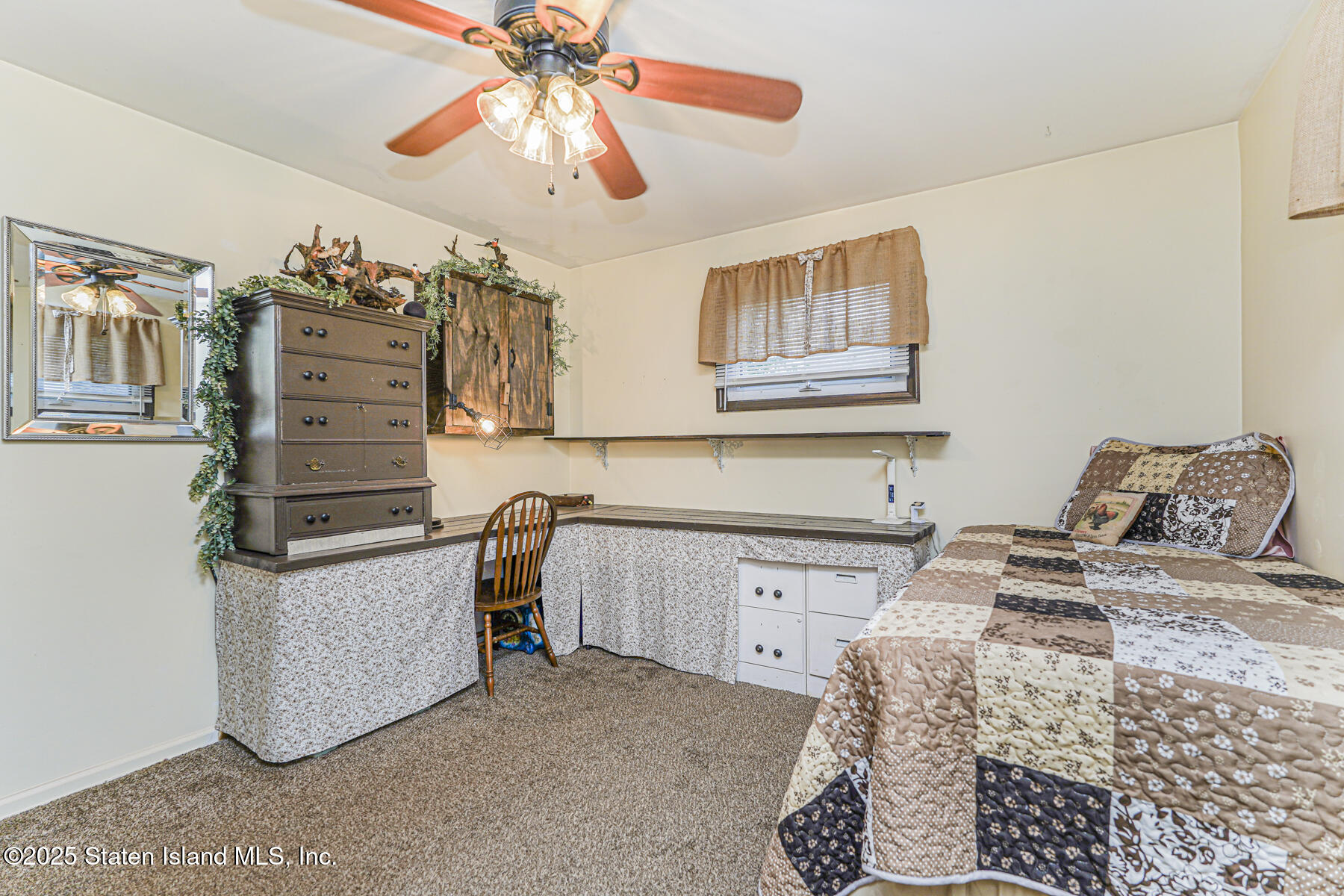 Middletown, New Jersey 07748, United States, 5 Bedrooms Bedrooms, ,3 BathroomsBathrooms,Residential,Active,186083