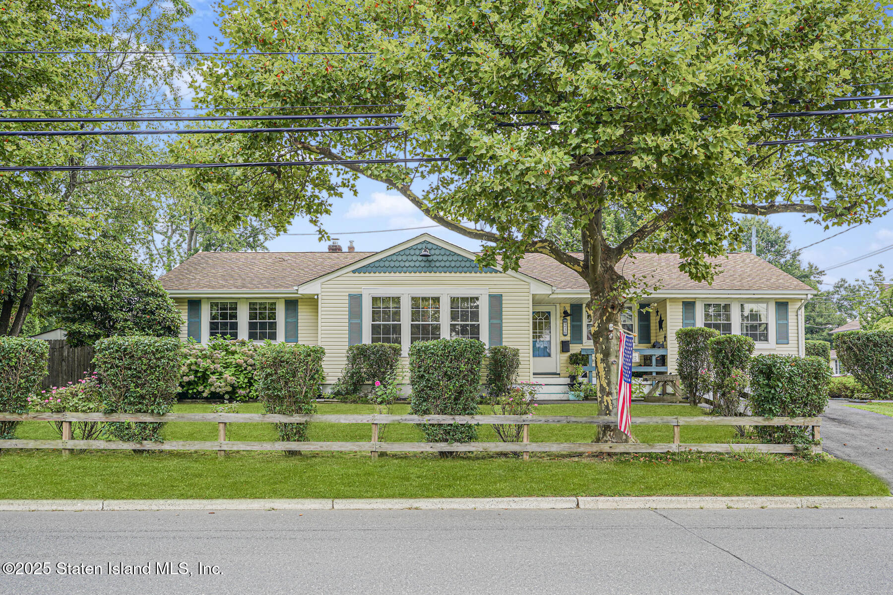 Middletown, New Jersey 07748, United States, 5 Bedrooms Bedrooms, ,3 BathroomsBathrooms,Residential,Active,186083