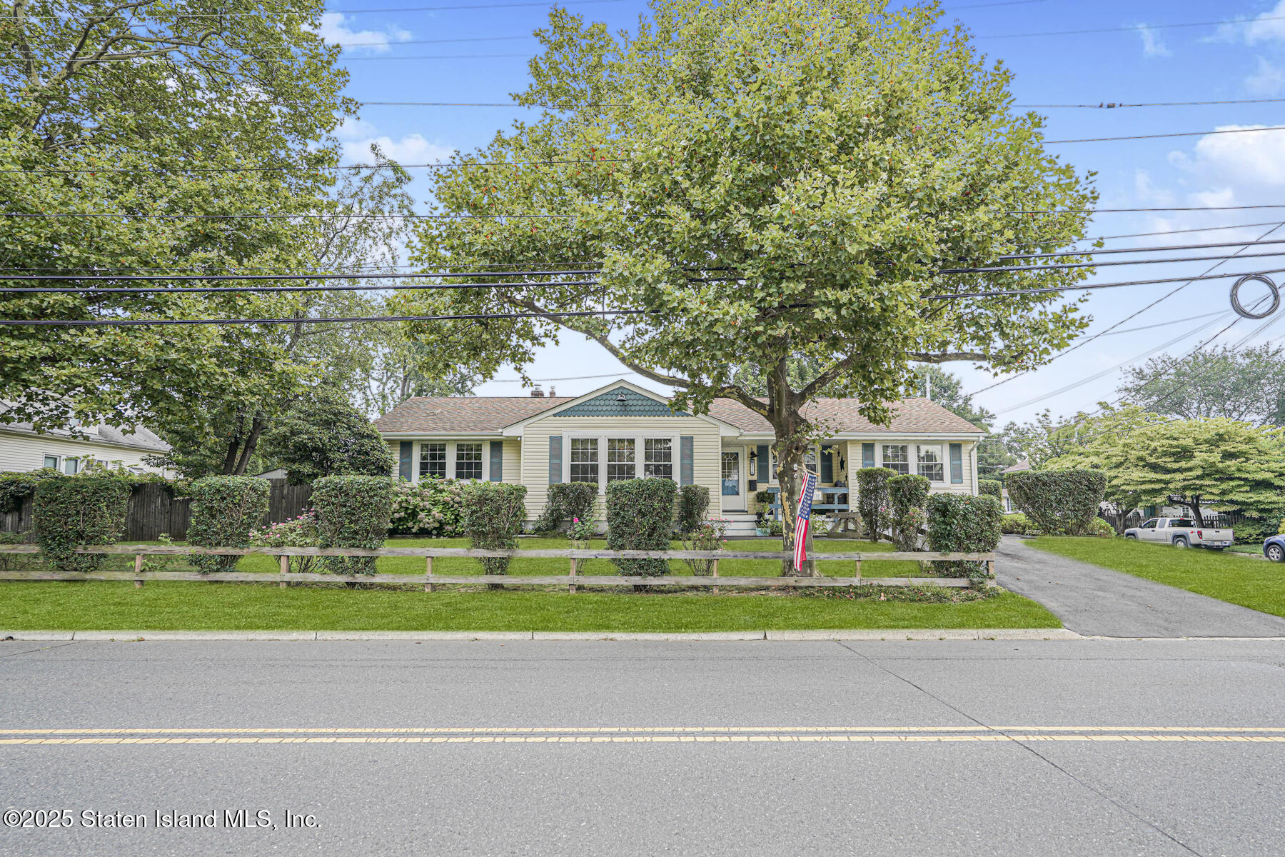 Middletown, New Jersey 07748, United States, 5 Bedrooms Bedrooms, ,3 BathroomsBathrooms,Residential,Active,186083