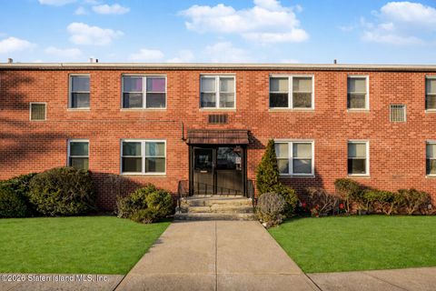 Photo of 890 Armstrong Avenue #2-3, Staten Island, NY 10308 (MLS # 2600433)