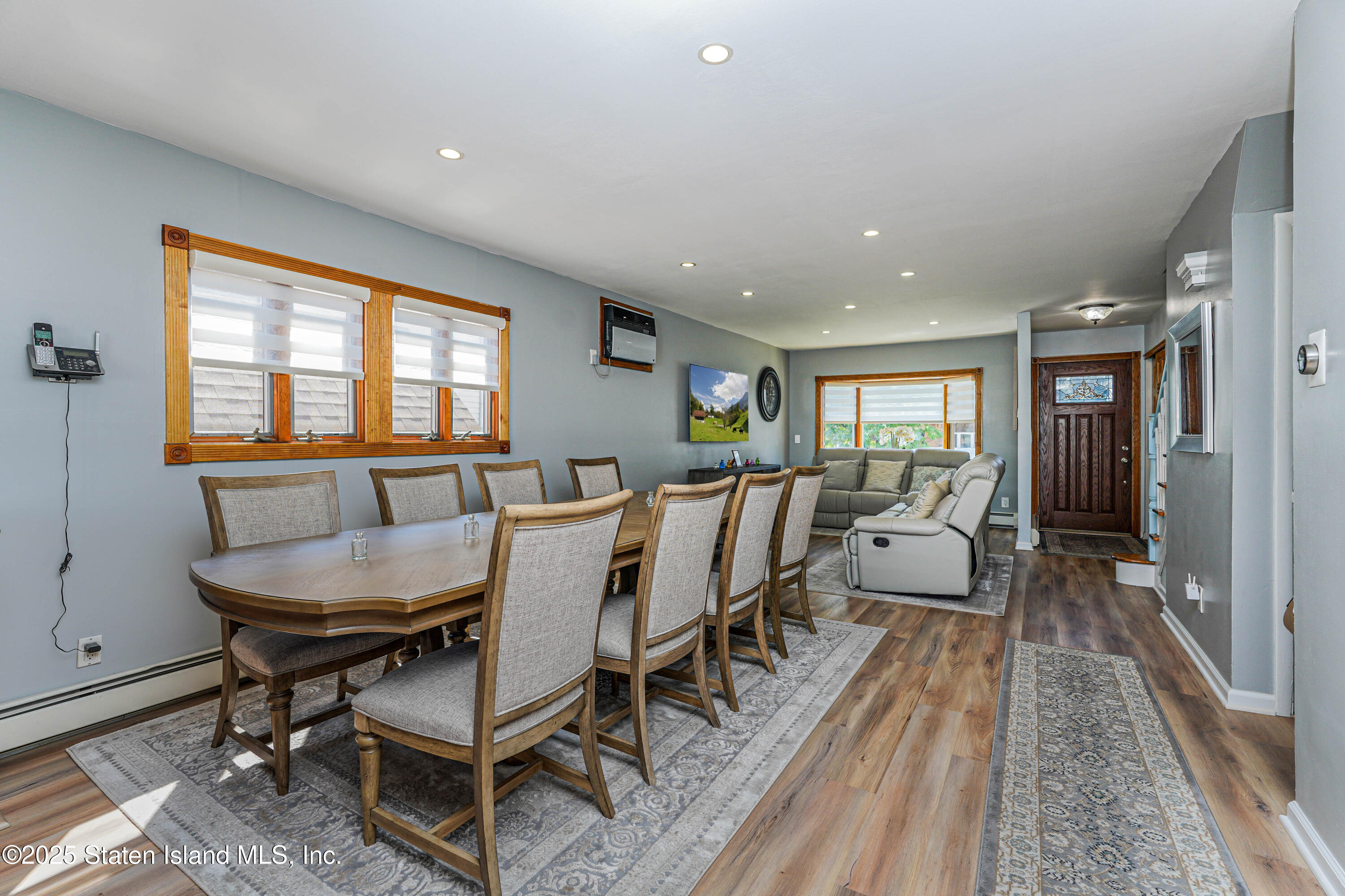 61 Thornycroft Avenue, Staten Island, New York image 9