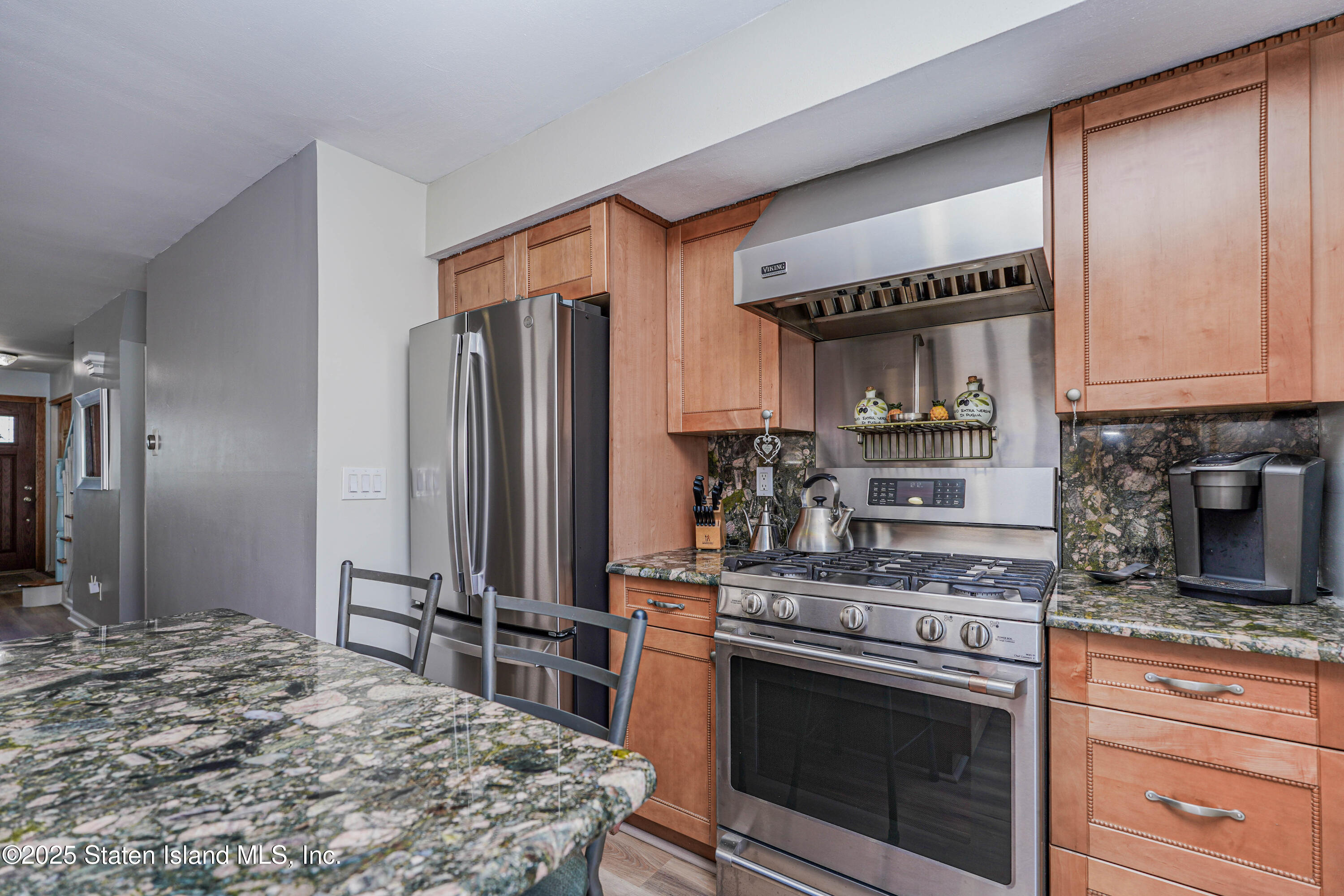 61 Thornycroft Avenue, Staten Island, New York image 11