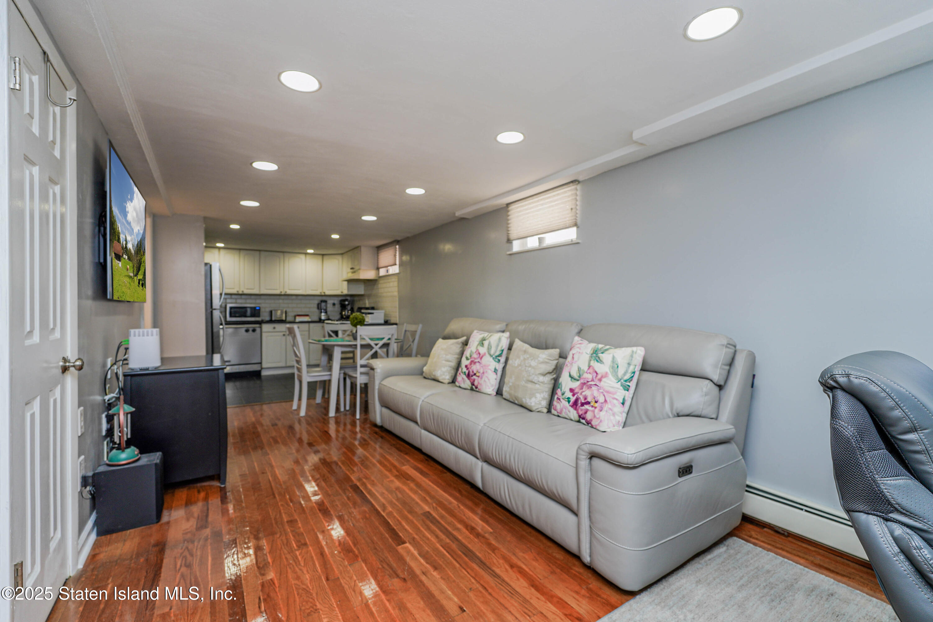 61 Thornycroft Avenue, Staten Island, New York image 29