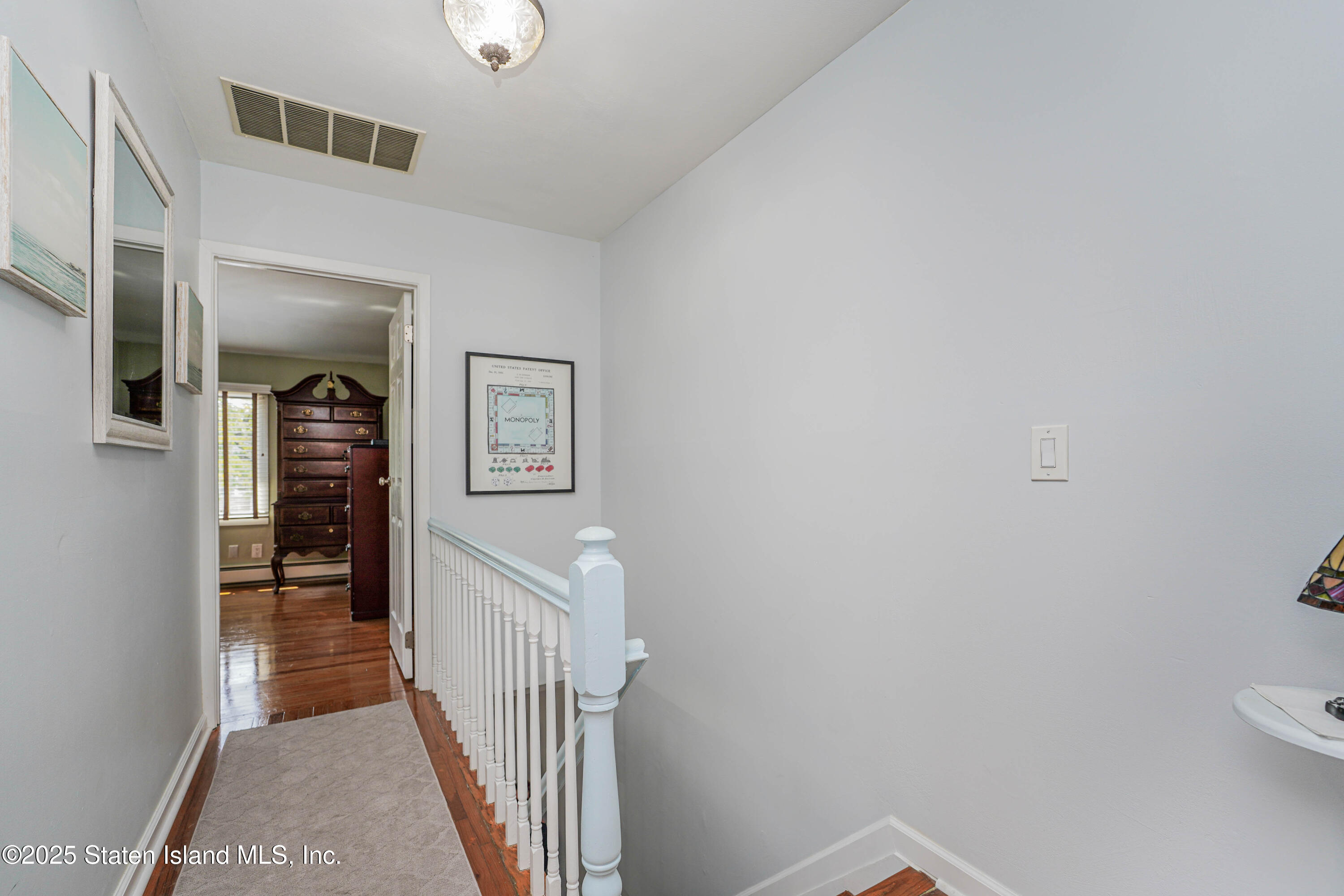 61 Thornycroft Avenue, Staten Island, New York image 18