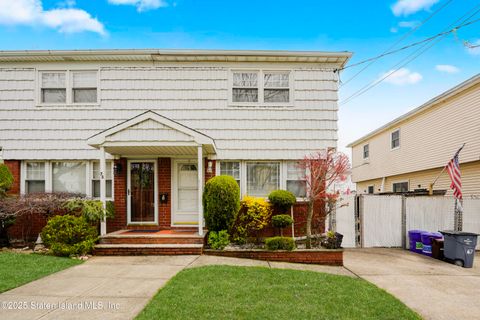 Photo of 71 Abingdon Avenue, Staten Island, NY 10308 (MLS # 2501708)