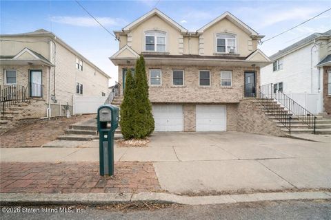Photo of 48 Hinton Street, Staten Island, NY 10312 (MLS # 2600669)