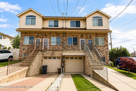 Photo of 264 Richmond Hill Road, Staten Island, NY 10314 (MLS # 2603096)