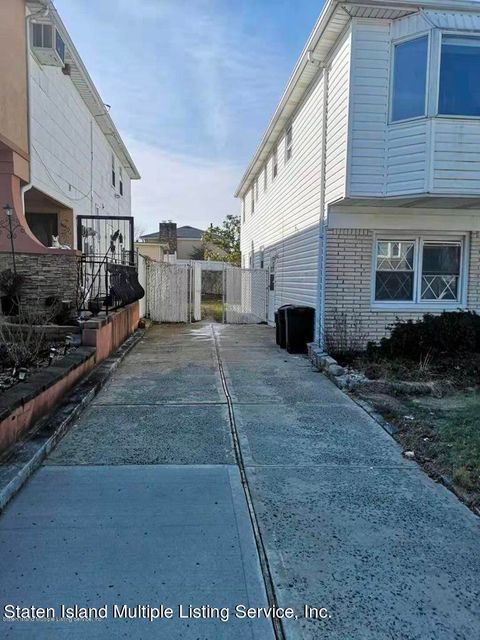 Photo of 78 Bowdoin Street #1st Fl, Staten Island, NY 10314 (MLS # 1160738)