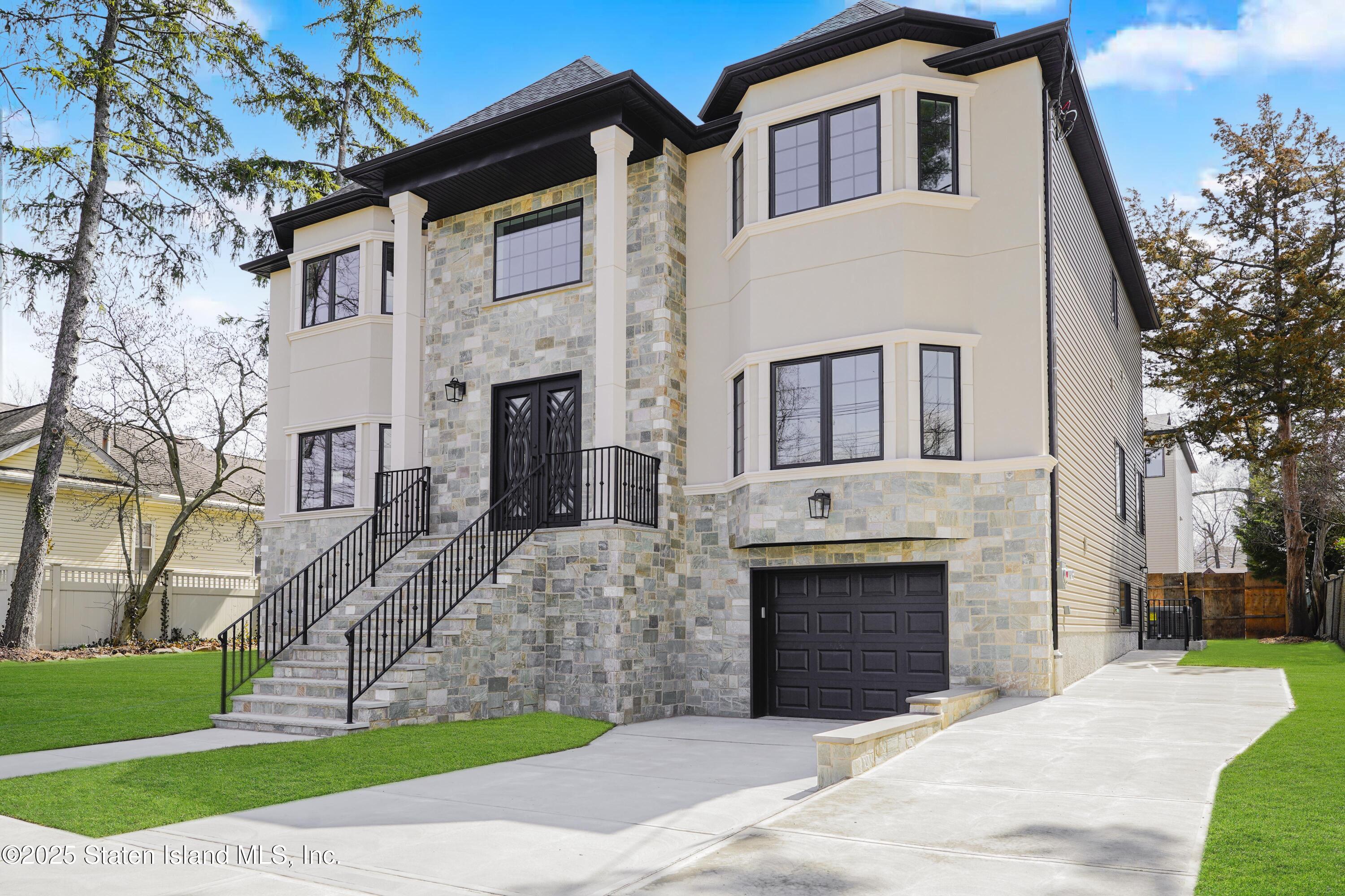 212 Center Street, Staten Island, New York image 3