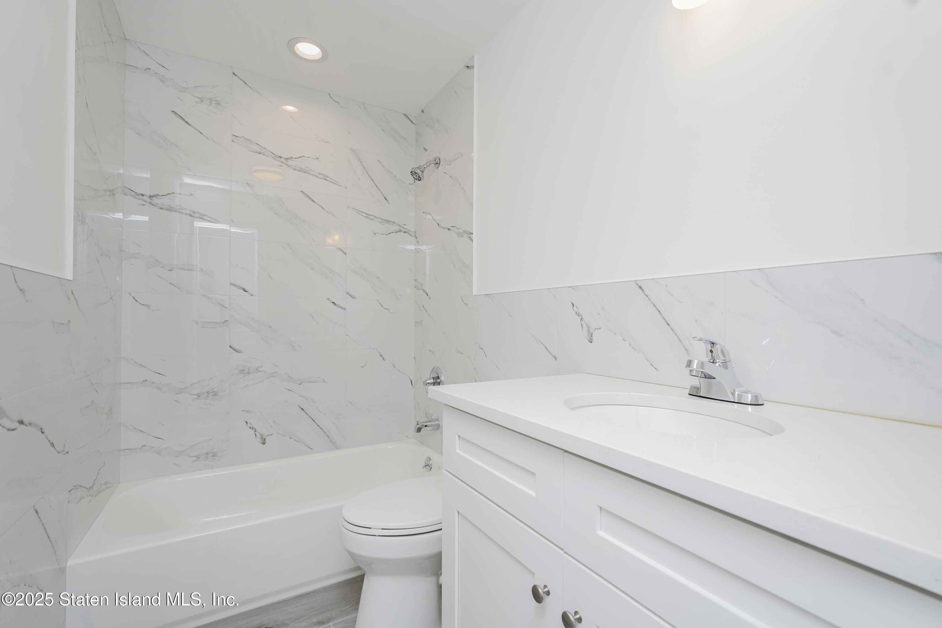 212 Center Street, Staten Island, New York image 40