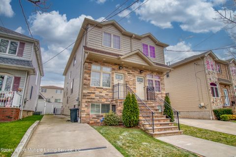 Photo of 477 Ingram Avenue, Staten Island, NY 10314 (MLS # 2401806)