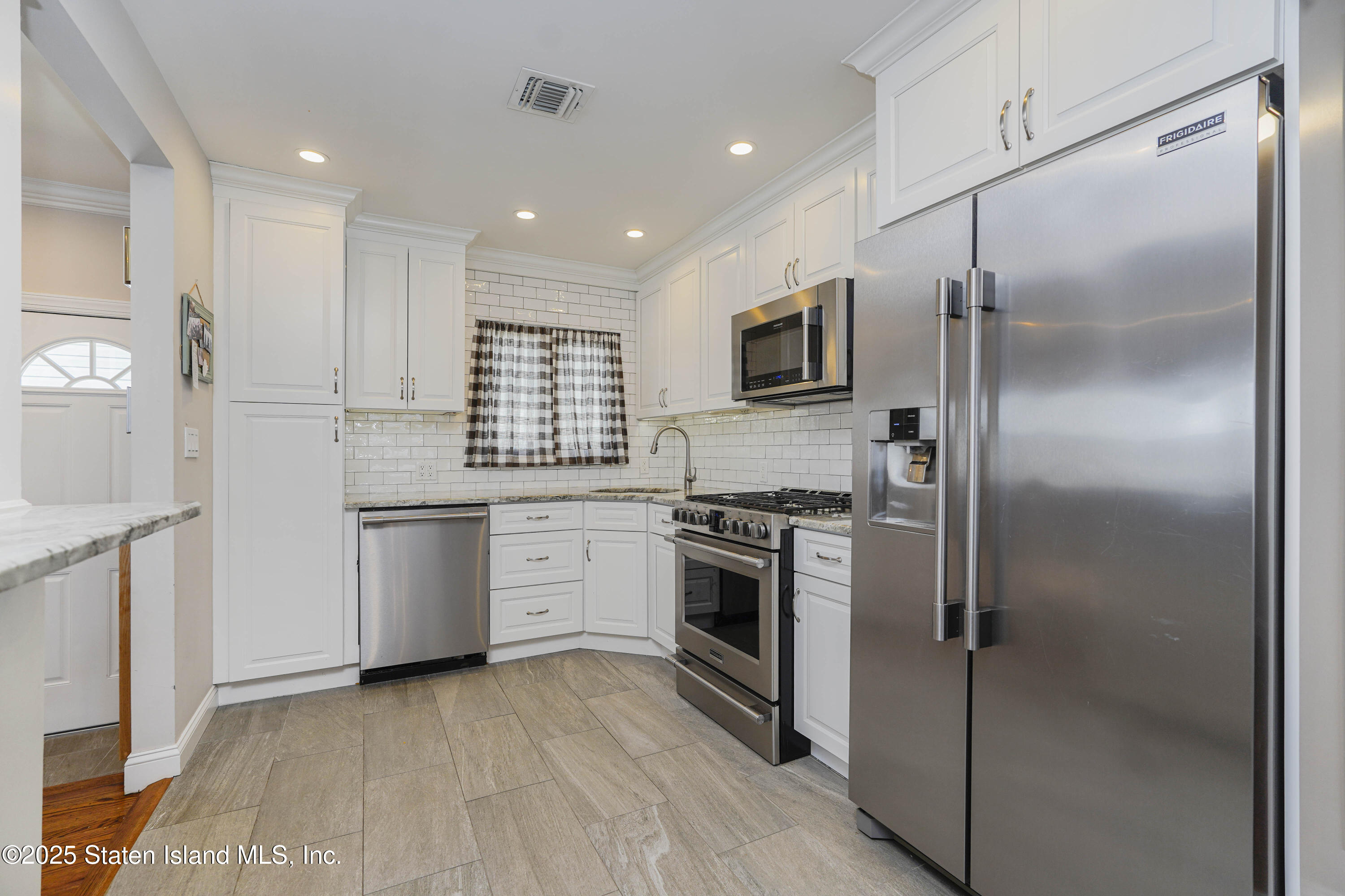 31 Rene Drive, Staten Island, New York image 8