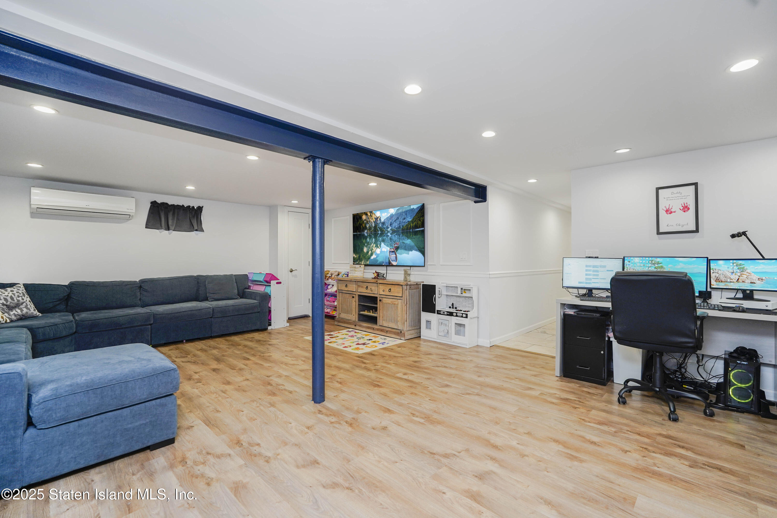 31 Rene Drive, Staten Island, New York image 17