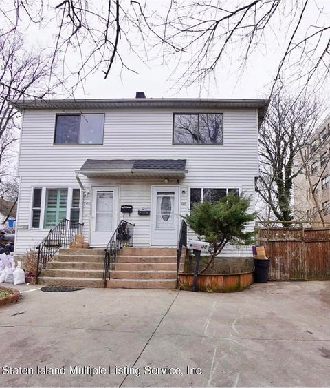 Photo of 148 Elvin Street, Staten Island, NY 10314 (MLS # 1160748)