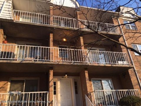 Photo of 85 Elmwood Park Drive #23, Staten Island, NY 10314 (MLS # 2601924)