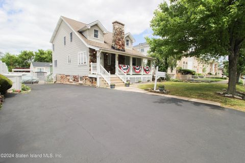 Photo of 607 Wilson Avenue, Staten Island, NY 10312 (MLS # 2403740)