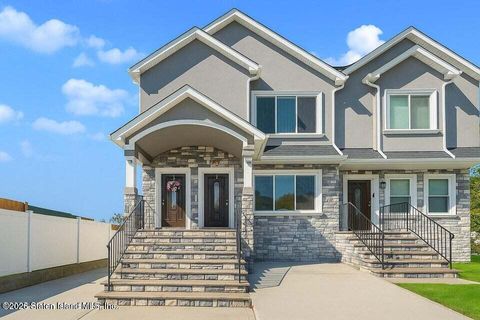 Photo of 109 Gower Street, Staten Island, NY 10314 (MLS # 2601113)