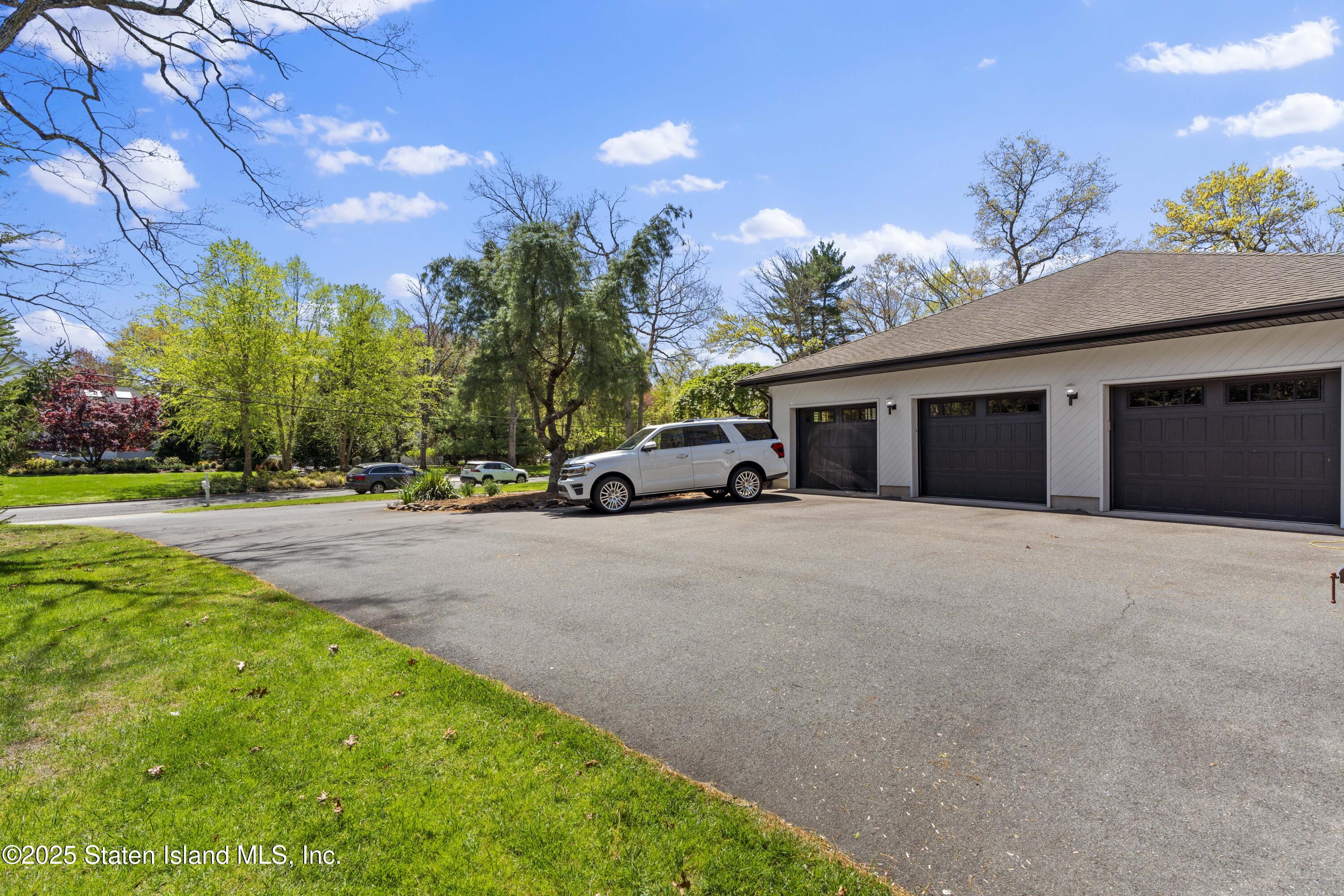 1582 Beaver Hollow Drive, Toms River, New Jersey image 7
