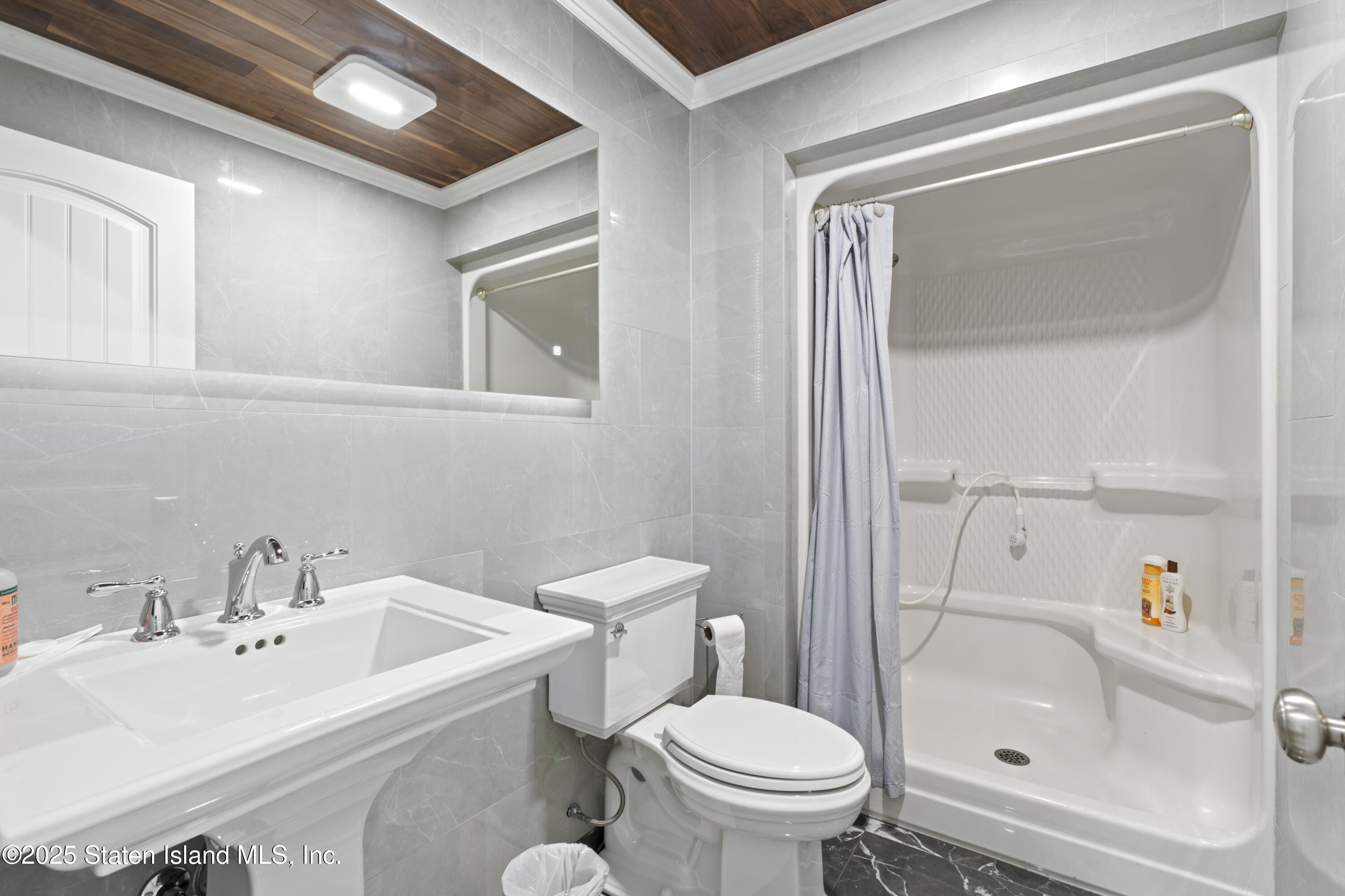 1582 Beaver Hollow Drive, Toms River, New Jersey image 17