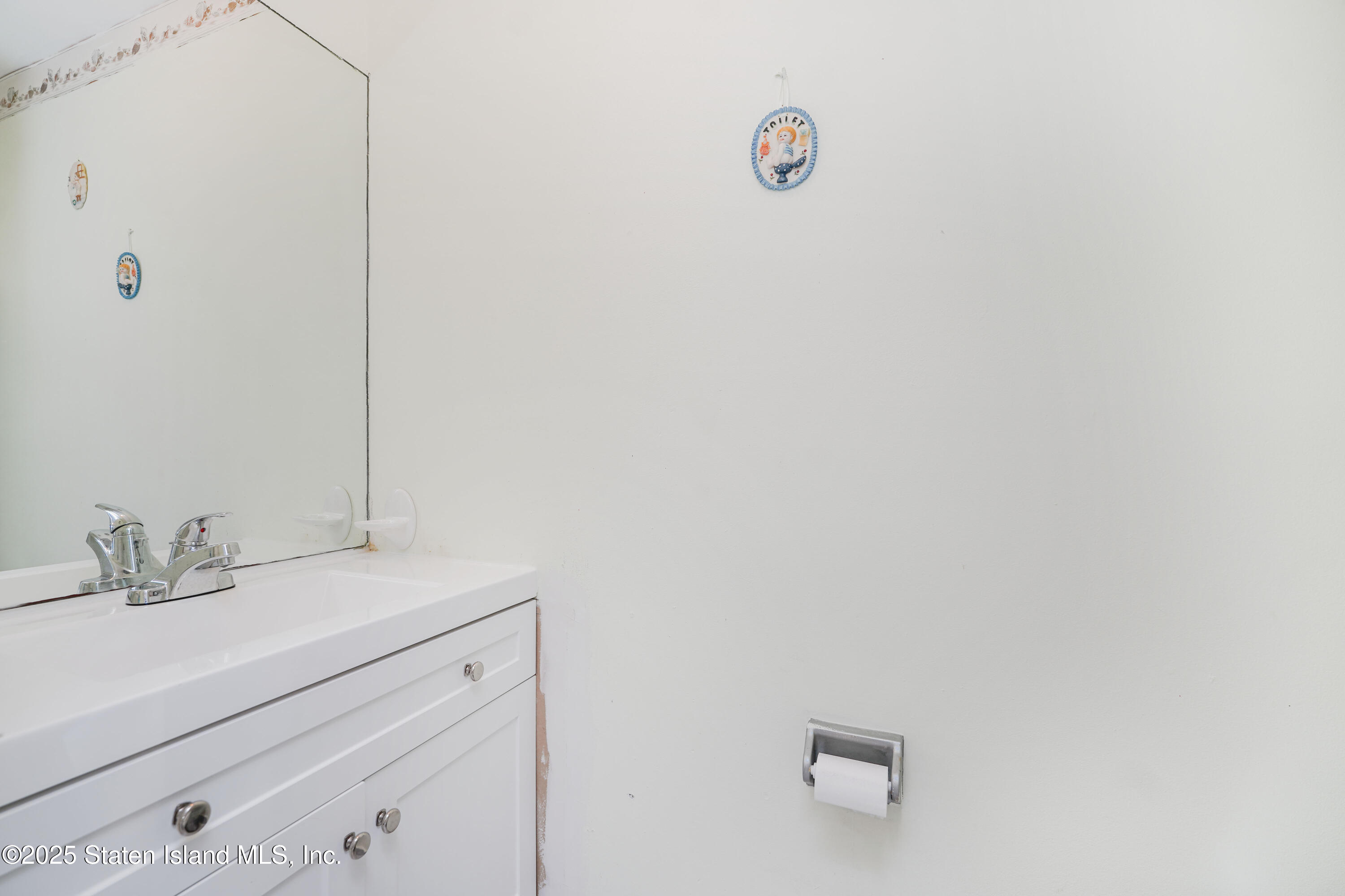 49 Legion Place, Staten Island, New York image 17