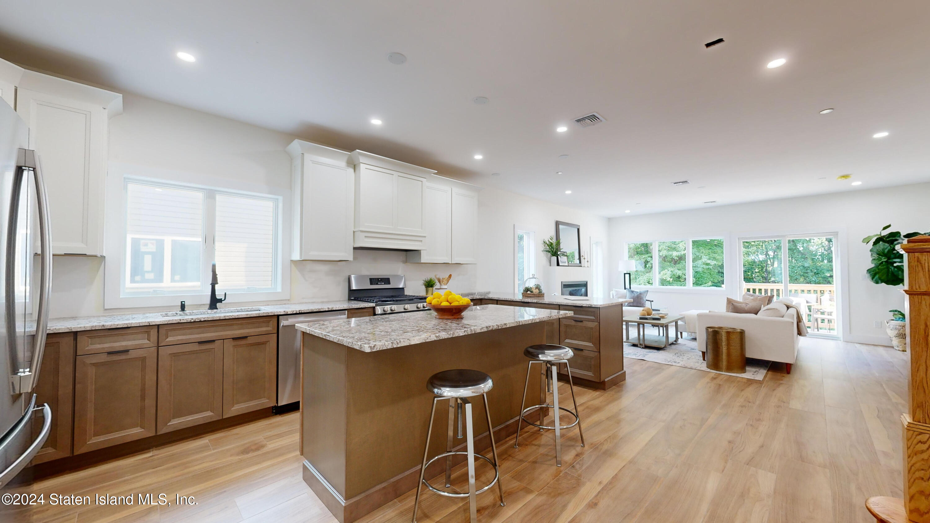 24 Harris Lane, Staten Island, New York image 6