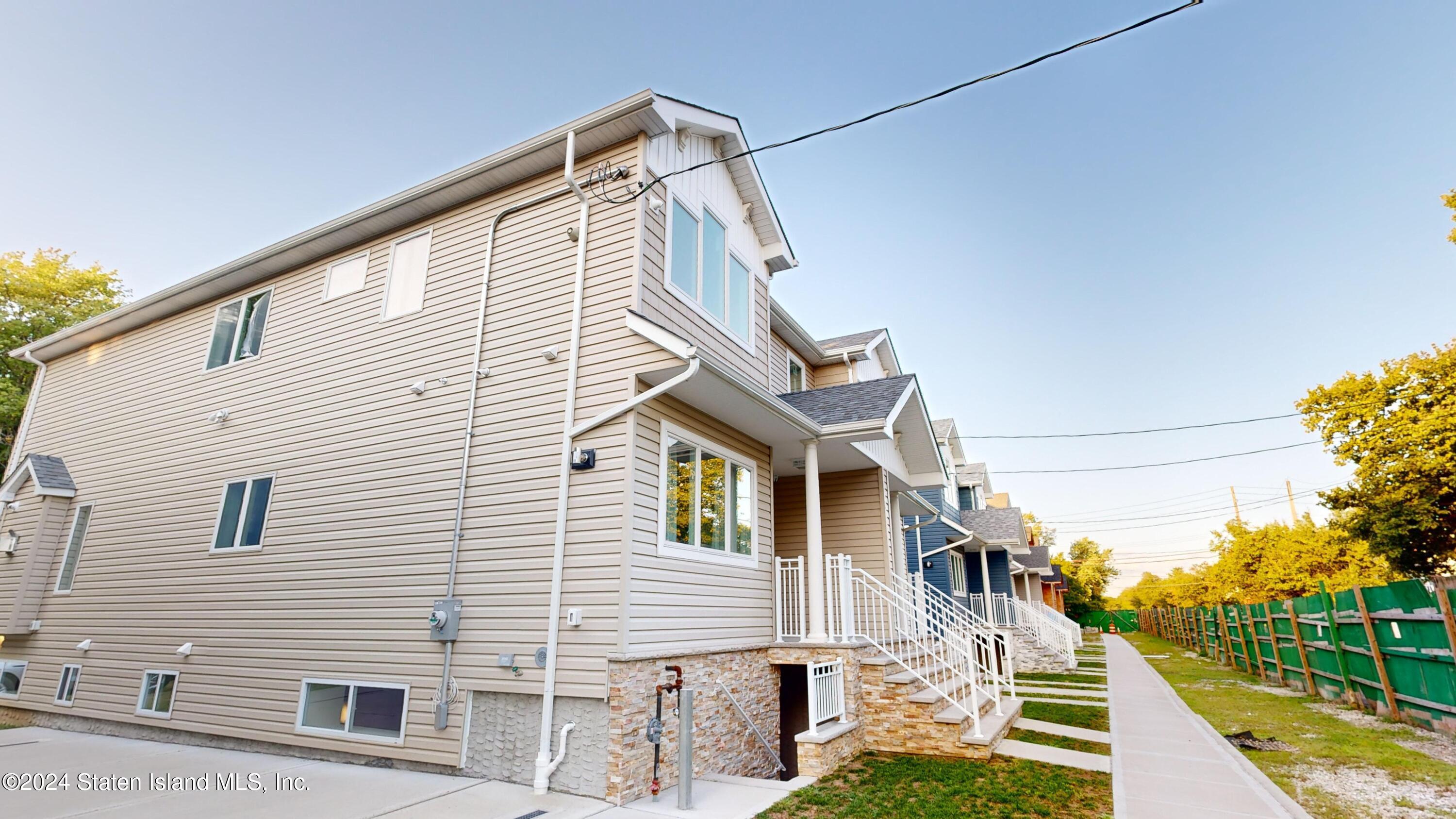 24 Harris Lane, Staten Island, New York image 19