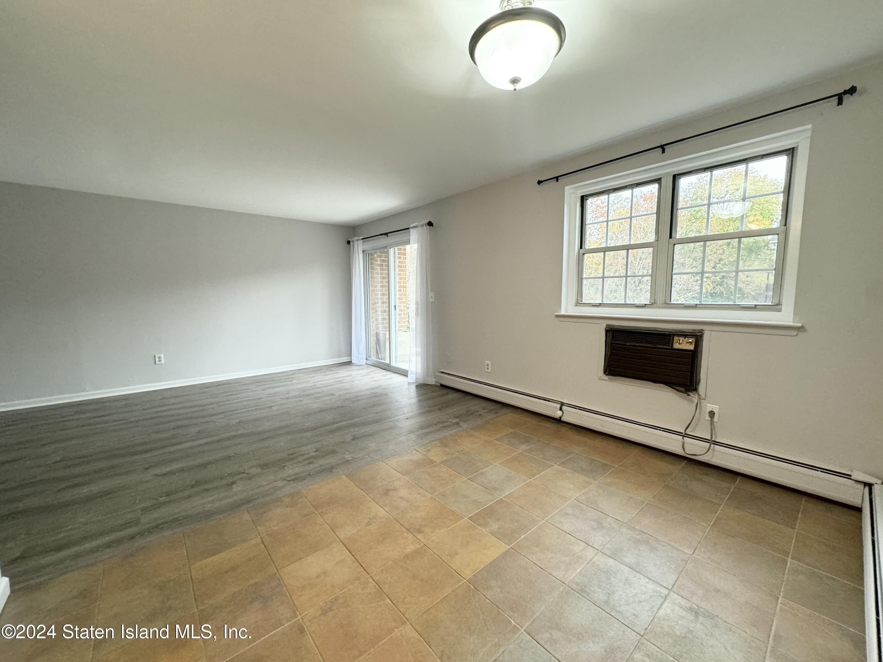 390 Maryland Avenue #2C, Staten Island, New York image 4