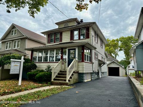 Photo of 46 Coddington Avenue, Staten Island, NY 10306 (MLS # 2403977)