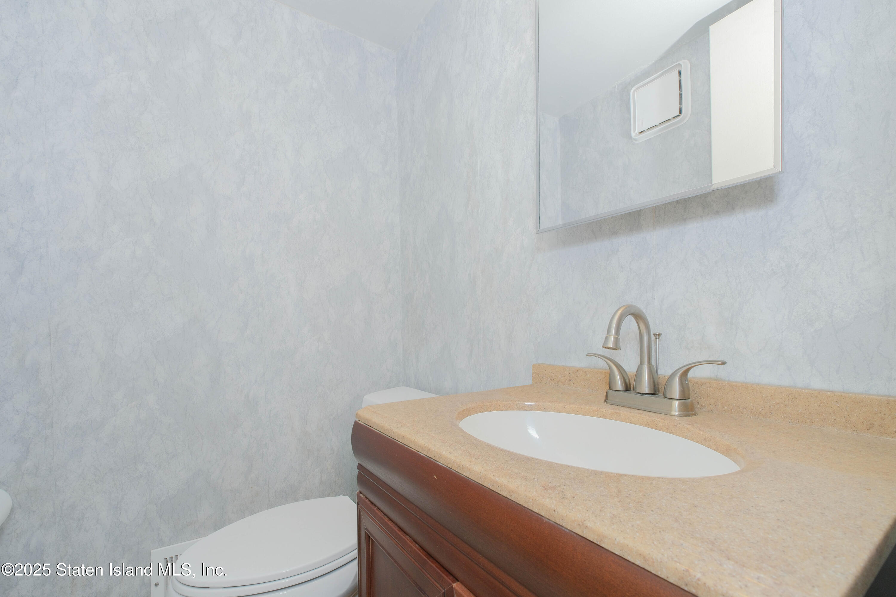 44 Hart Loop, Staten Island, New York image 16