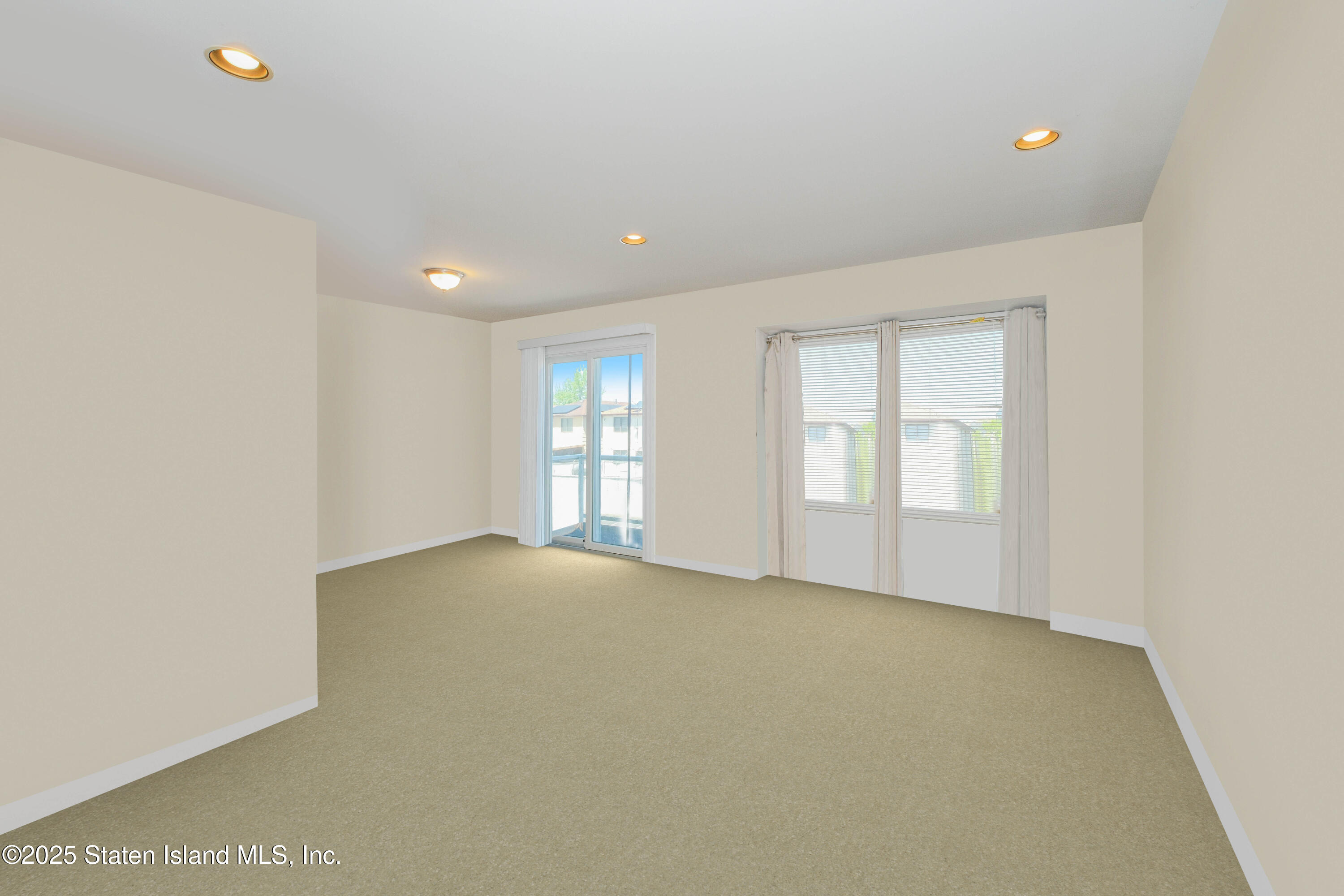 44 Hart Loop, Staten Island, New York image 17