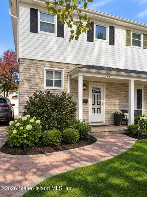 Photo of 77 Amber Street, Staten Island, NY 10306 (MLS # 2605988)