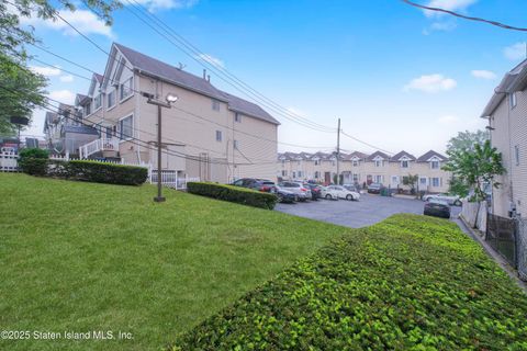 Photo of 163 Boyd Street, Staten Island, NY 10304 (MLS # 2502603)