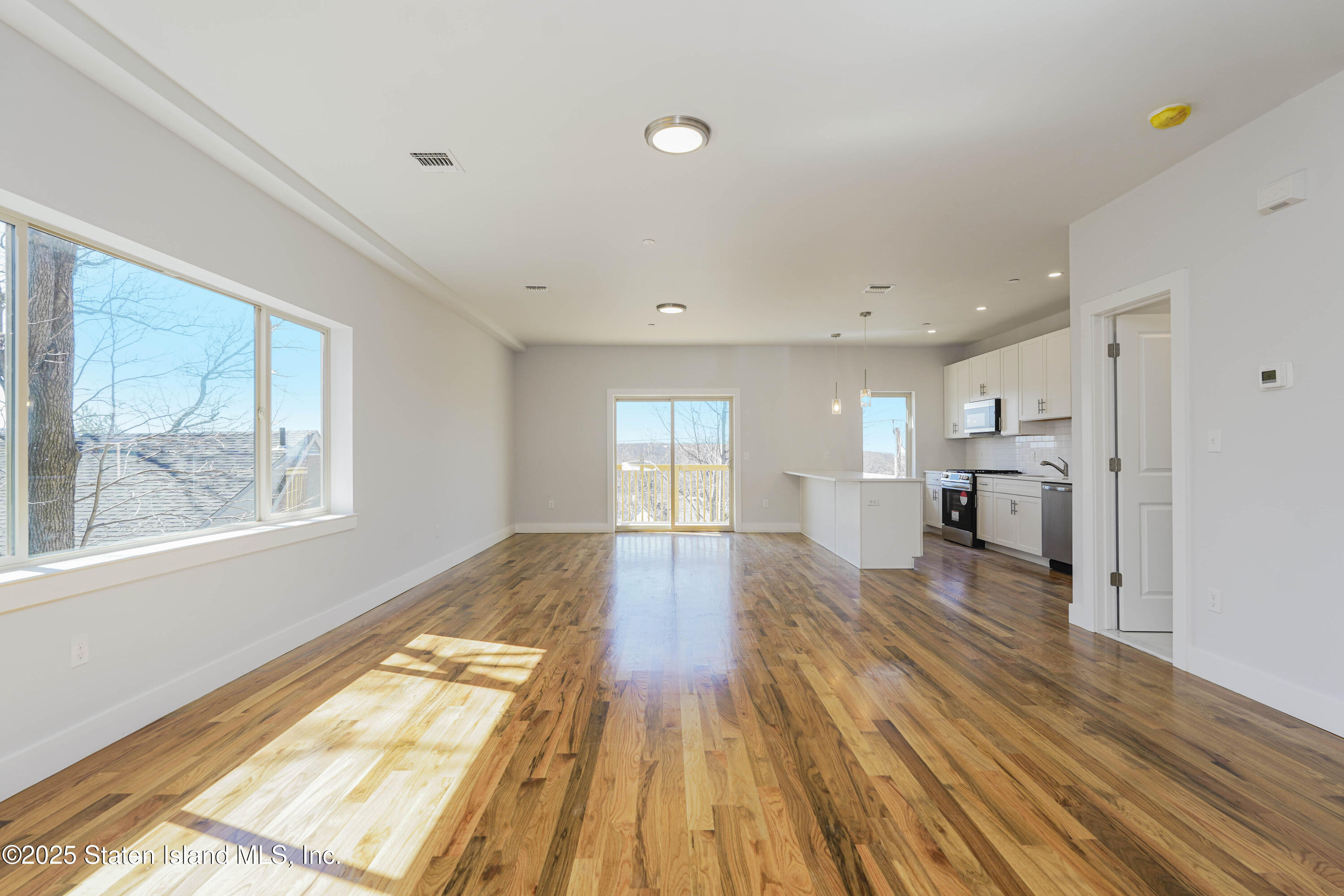 14 Ridge Court, Staten Island, New York image 6