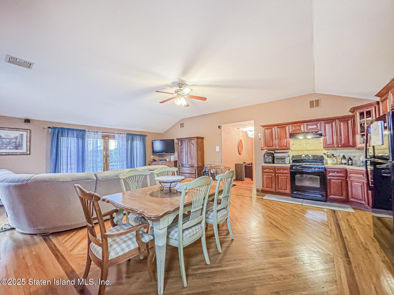 30 Alverson Loop, Staten Island, New York image 26